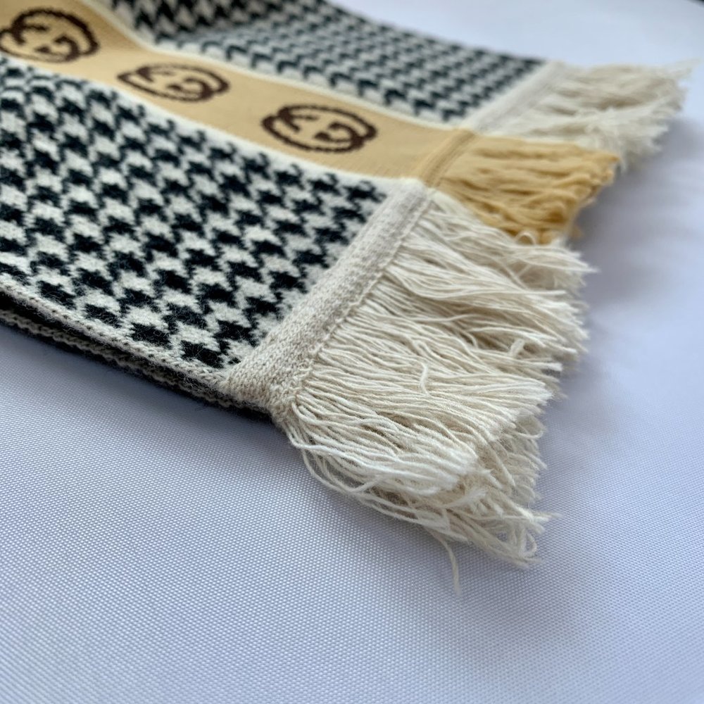 Gucci Interlocking Gg Houndstooth Wool Scarf Blac… - image 3